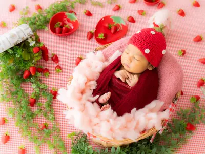 男女2名のカメラマンでの撮影になります　生後2週目前後までの新生児対象です。