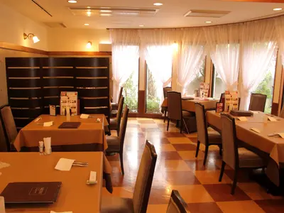 建物やサービスの魅力を伝える一枚を。３６０°カメラやドローンも活用可能です。