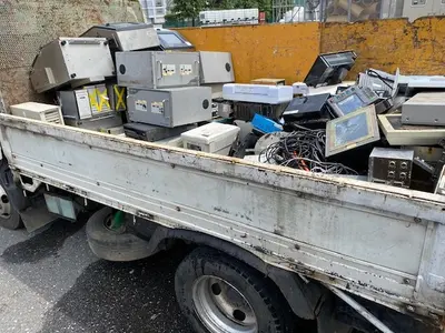 女性スタッフと男性スタッフの2名でお伺いします！企業～個人宅まで20年の実績！