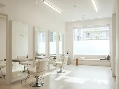 「カメラマン兼デザイナーが魅力を伝える写真を撮影します！期間限定価格！」