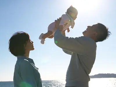 笑顔が嬉しい家族写真 自然な笑顔を撮影してくれるカメラマンを お探しのママさんへ