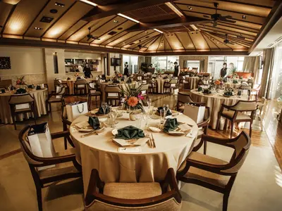 結婚式、イベント、洗礼式、パーティーなどあらゆ催し物に対応できる出張カメラマン！