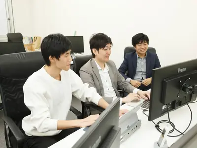 プロフィール写真、取材撮影、ポートレート、SNSやメディア用の宣材写真を出張撮影