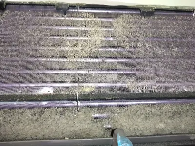 ✦エアコン洗浄専門店✦エアコン内の「カビ汚れ」「油汚れ」「カビ臭」を新品級に改善