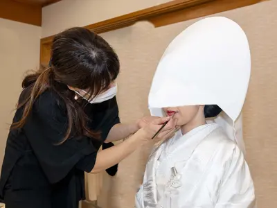 ウエディングフォトを低価で撮影します。