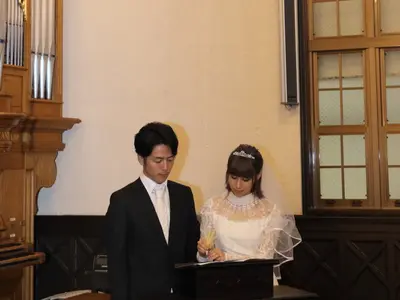 ウエディングフォトを低価で撮影します。