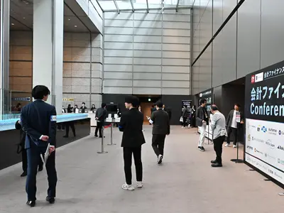 各省庁、授賞式など大きなイベント撮影の経験豊富な写真家が撮るイベント・パーティー