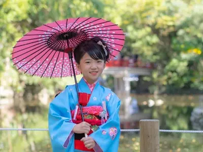 七五三撮影はプロにお任せ和傘貸出し無料　〜一生に残る一瞬を撮影いたします〜