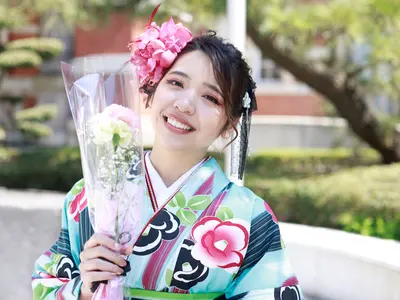 化粧、美容系の撮影からキャリアをスタート!ビューティー写真500名超の実績！