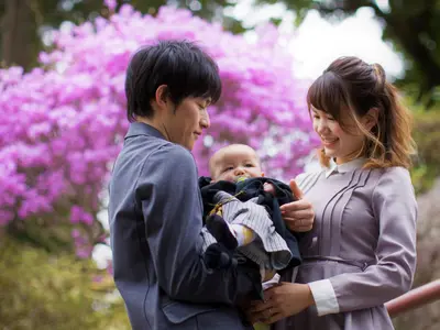 楽しいお宮参り撮影を行います。和気あいあいの撮影はお問い合わせくださいませ。