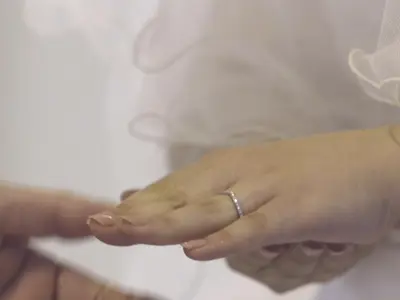 お二人のかけがえのない一瞬を一生の記憶に。前撮りから、挙式、披露宴も。