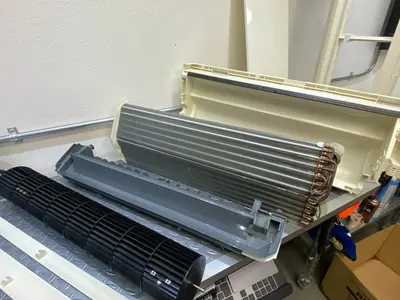 エアコンの完全分解洗浄