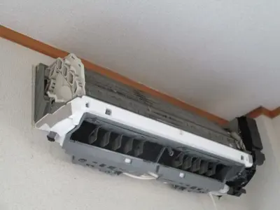 女性スタッフもしくは夫婦でお伺いいたします☆気になるカビをしっかりとお掃除します