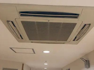 【そろそろやろうかな？そんな依頼増えてます！】埋め込みエアコンクリーニング