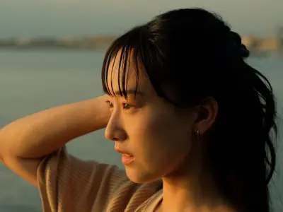 映画のように自然体で撮れるプロフィール写真！外注なしで、素敵な写真を撮ります。