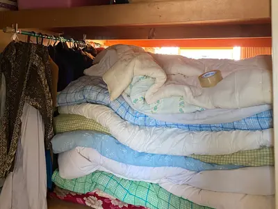 不用品回収のご予約前に質問から不用品画像を送信していただくとお見積り致します。