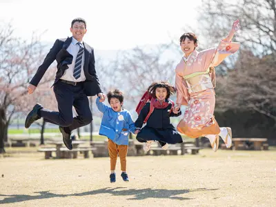 元営業マンが楽しい時間を演出!思い出に残る写真をお撮りいたします。