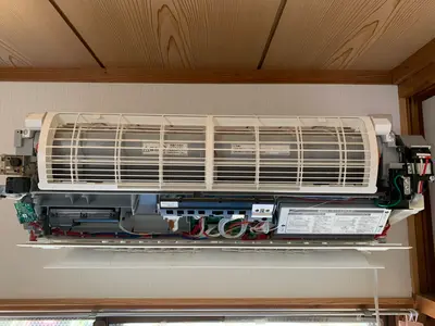 エアコンクリーニングでお部屋に漂うカビ菌やホコリをストップ！《除菌・消臭無料》