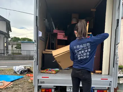 即日対応可能★女性スタッフ同行可能★2T車積み放題分別不用★2人で作業手伝い不用