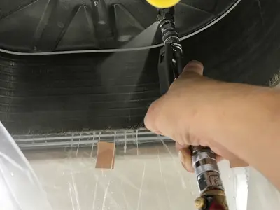 綺麗な空気に変えてみませんか？気になるエアコン内部の汚れ、全力で綺麗にします。