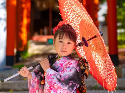 リラックスした撮影セッションをお約束！和傘・刀・扇子など小物も無料貸出中