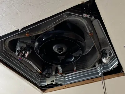 【元Jリーガーがご訪問】セカンドキャリア奮闘中！アスリートの体力と技で快適空間を