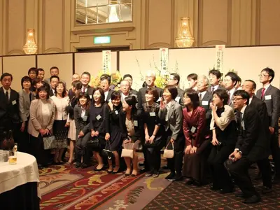 【大切な人たちとの時間】を経験豊富なカメラマンが希望場所で撮影します！