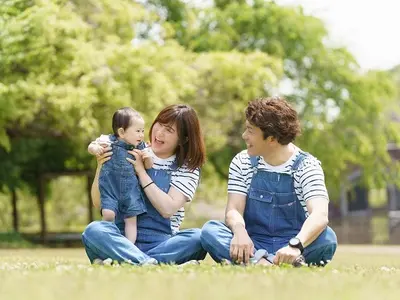 自然な笑顔のお写真を飾ってください！→男女の子育経験有・延長無料・美肌レタッチ付