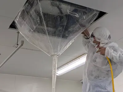 丁寧、誠実、情熱対応！　天井埋め込み型及びルームエアコン洗浄(^ ^)