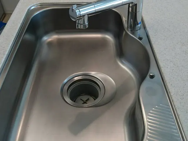 女性目線で細かい所もきれいにキッチンクリーニング　夫婦でお伺い　駐車場代無料サービスの画像