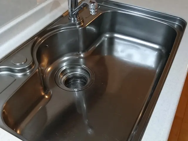 女性目線で細かい所もきれいにキッチンクリーニング　夫婦でお伺い　駐車場代無料サービスの画像