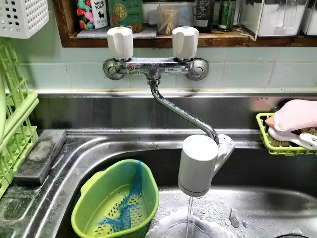 業歴15年の実績◎明朗会計◎損害保険加入済※収納内底板の漏水補修も相談可能です！サービスの画像