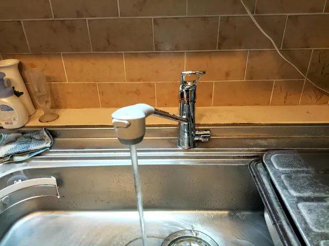 業歴16年の実績◎明朗会計◎損害保険加入済※収納内底板の漏水補修も相談可能です！サービスの画像