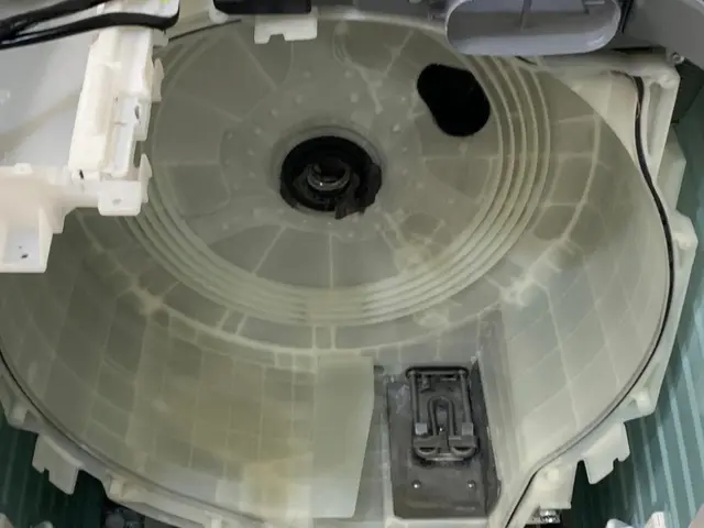カビ臭い除去、乾燥機能復活☆洗濯槽を外す完全分解対応可◎ヒートポンプ清掃対応可☆サービスの画像