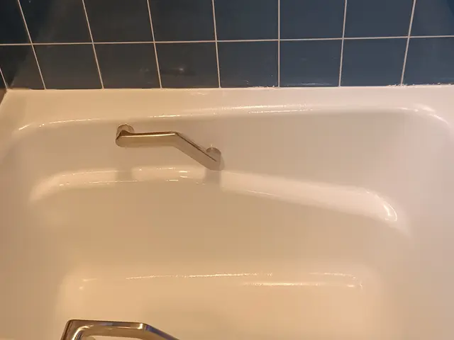 浴槽内部塗装仕上げサービスの画像