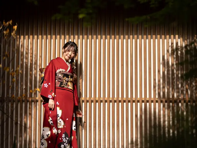 【楽しく、美しく、お洒落にお撮りします】成人式前撮り受付中！約100枚以上保証！