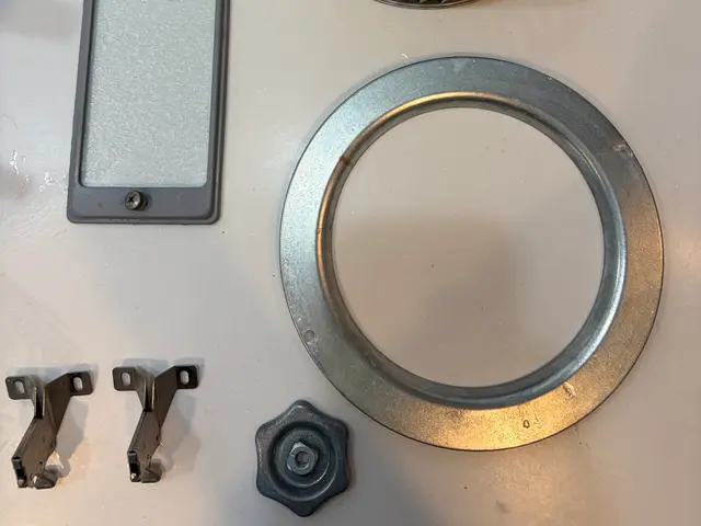 失敗したくない方へ◎丁寧な養生＆写真報告/カビ油徹底除去/3期実績/損害保険加入サービスの画像