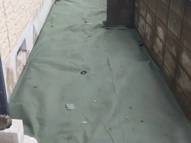 庭ケア防草シートサービスサービスの画像