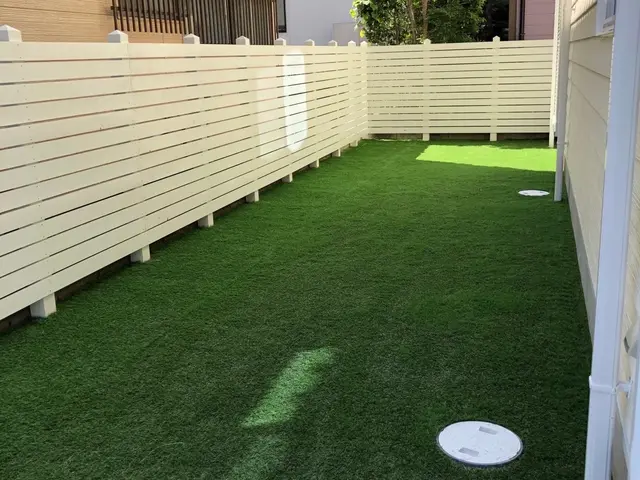 雑草のお悩み解決！【完全自社施工で人工芝を施工致します】素敵なお庭にしませんか！サービスの画像
