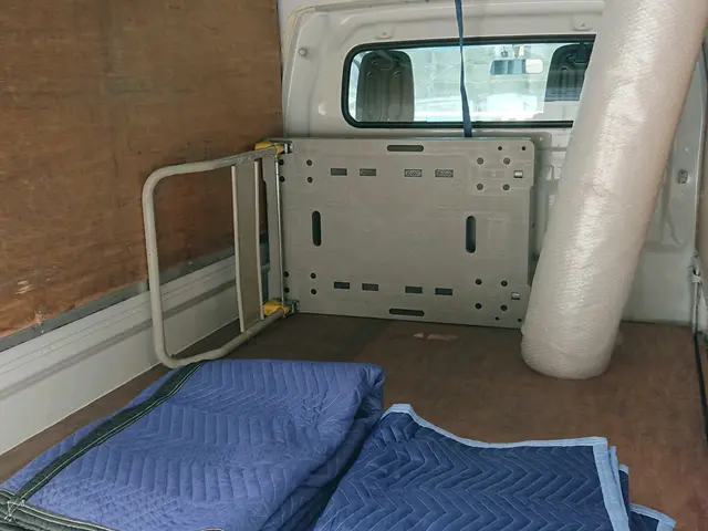 福岡市 ライトカーゴフォワードの家具の輸送サービス　キャッシュレス決済対応店舗サービスの画像