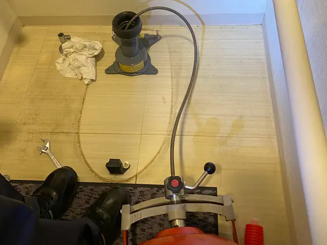 【地域密着】高い技術力でスピード解決！強力なエンジン式高圧洗浄機を使用！！サービスの画像