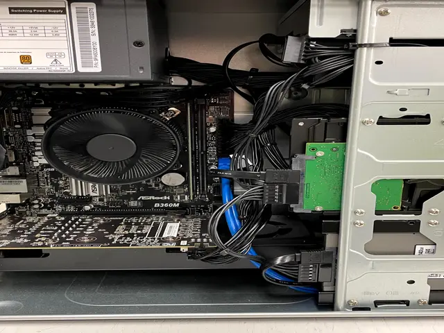 起動しなくなったパソコンでも慌てずに！PCデータ救出からメンテナンスまで対応！サービスの画像