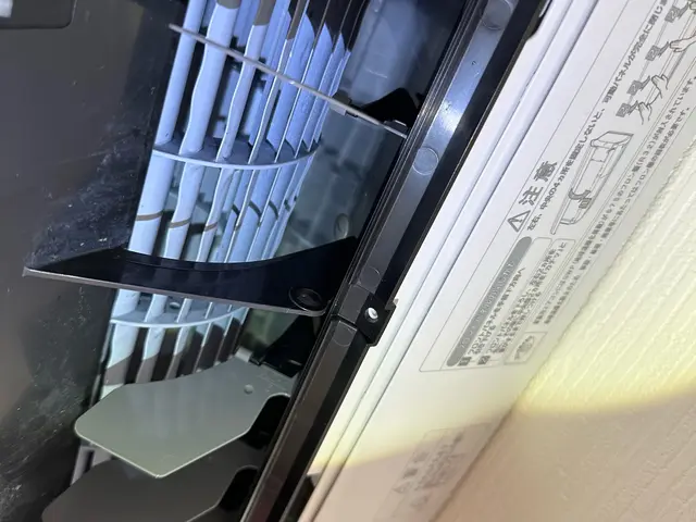 分解洗浄してニオイもすっきり、部屋の空気も綺麗になります。サービスの画像