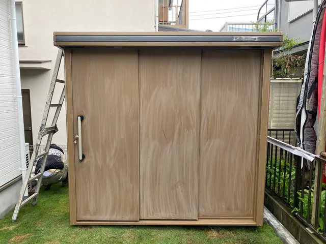 物置の塗装サービスの画像