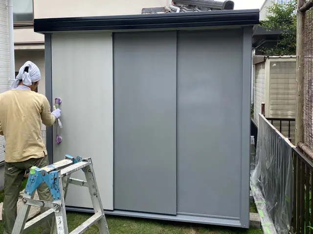 物置の塗装サービスの画像