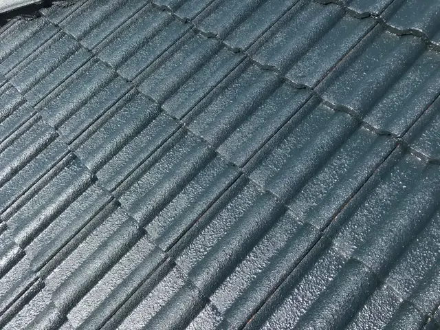 セメント瓦塗装だけで無く、カラーベスト屋根もちろん施工可能！屋根カバー工法も可能サービスの画像