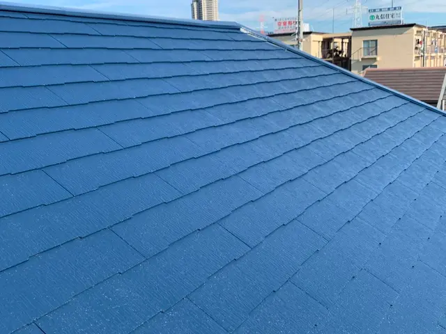 セメント瓦塗装だけで無く、カラーベスト屋根もちろん施工可能！屋根カバー工法も可能サービスの画像