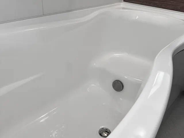 ◆お風呂掃除＆特殊コーティング◆水洗いだけで綺麗続き 毎日のお掃除が楽になりますサービスの画像