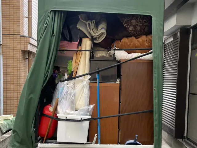 実績10年！軽トラ詰め放題￥9800！実店舗ならではの幅広い買取対応も可能！サービスの画像