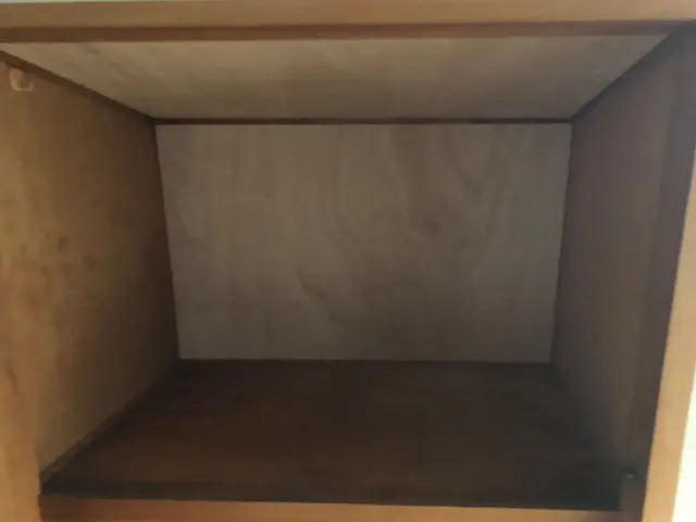 ☆アレ、アナどこだっけ？☆その穴無かったコトに☆くらマ公式CM出演中☆塗装壁対応サービスの画像